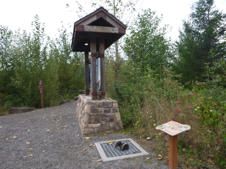 Kiosk at trail entrance – maps, brochures and shoe cleaning station with boot/shoe brush